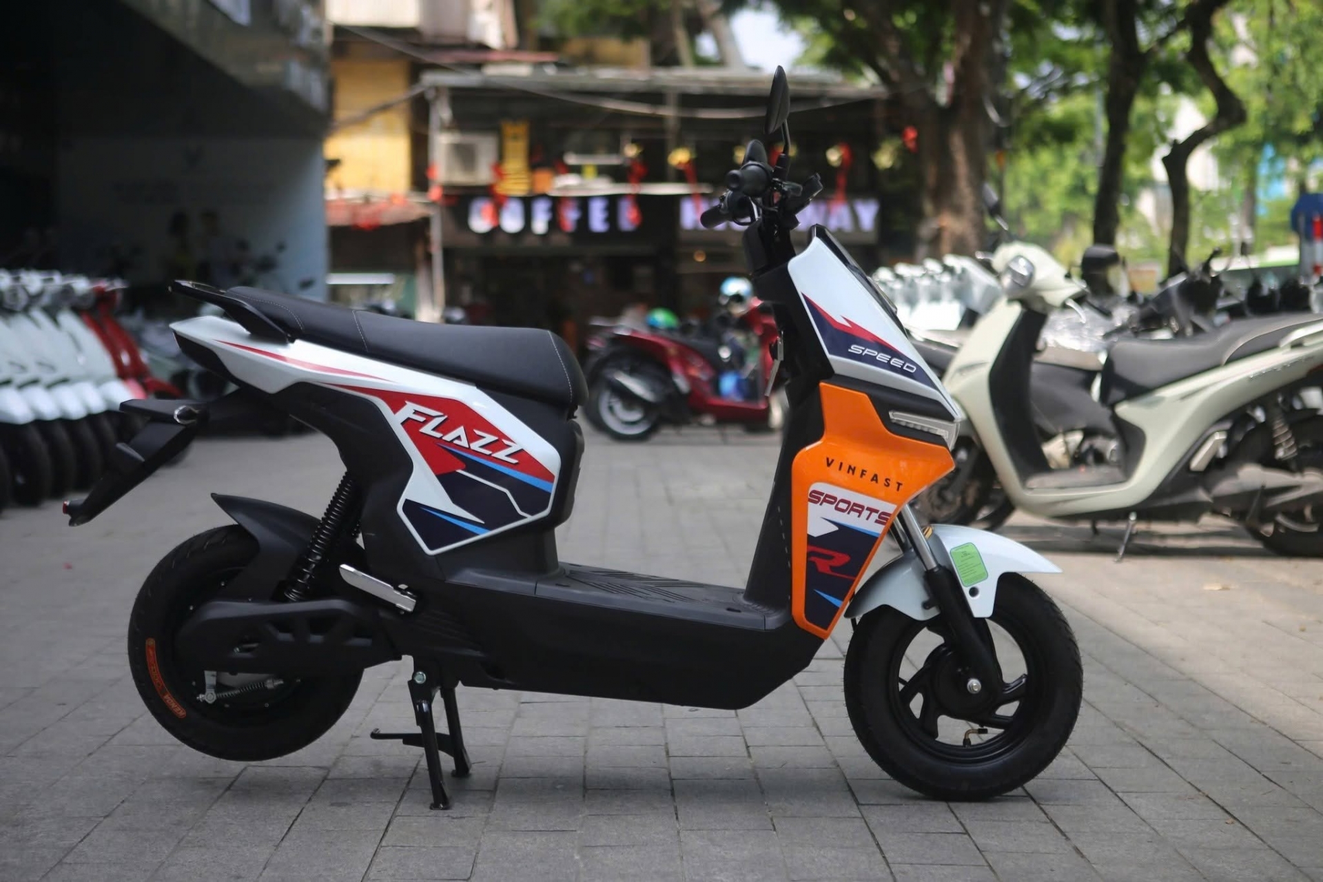 VinFast Flazz Max (5)