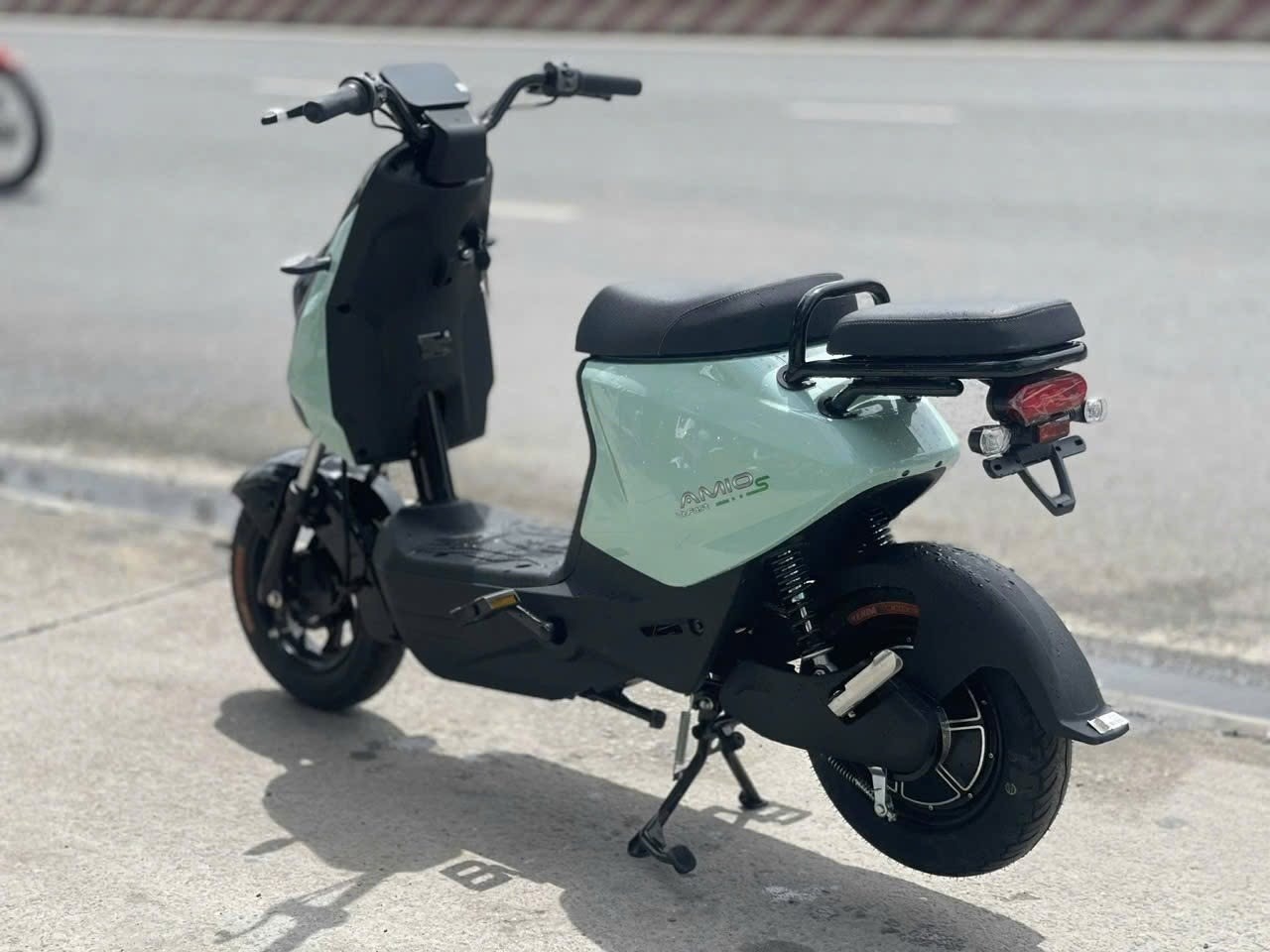 VinFast Amio S (11)