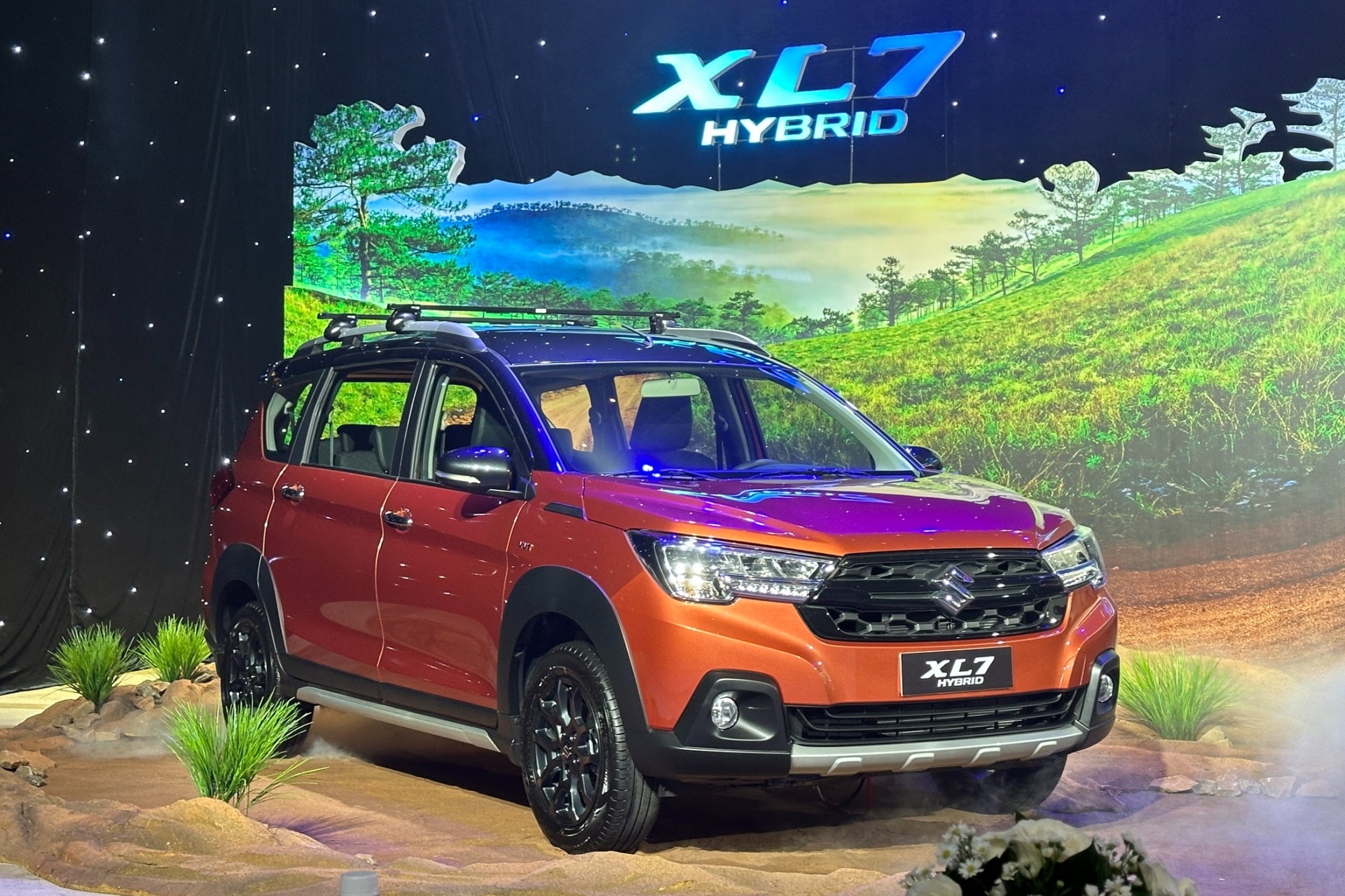 Suzuki XL7 Hybrid