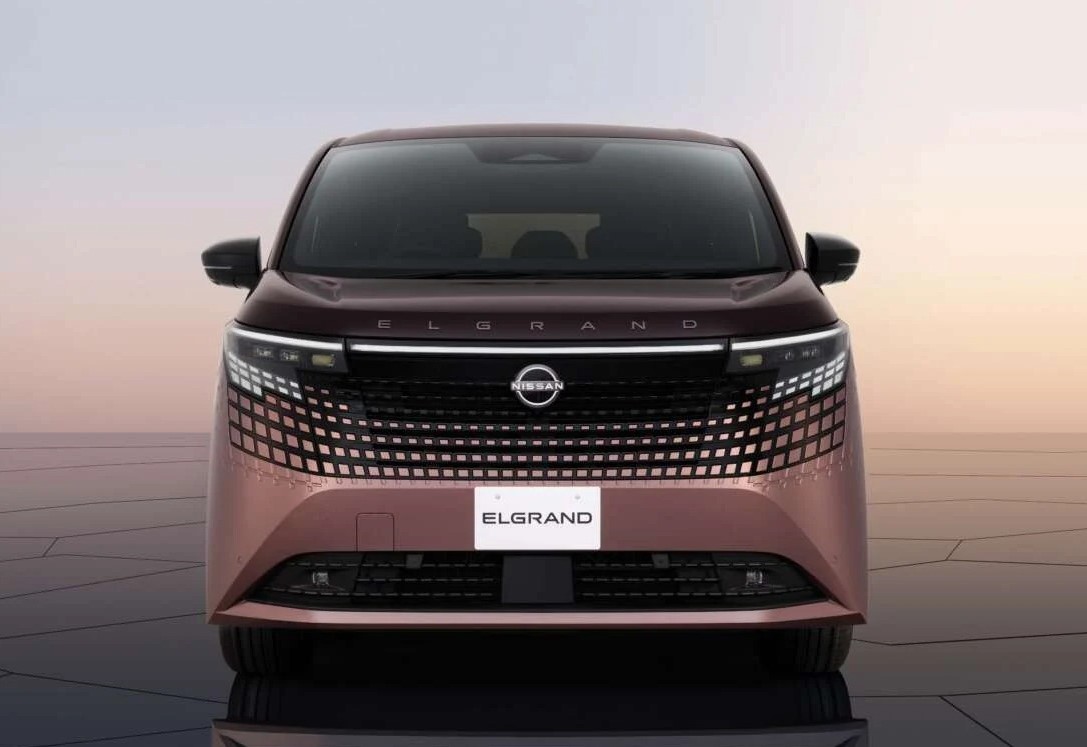 Nissan-Elgrand-2026-4th-gen-JMS-2025-Tokyo-10-1200x800