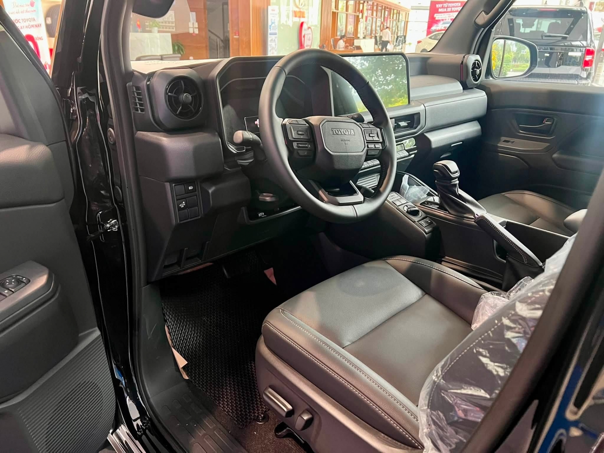 Toyota Land Cruiser FJ (24)