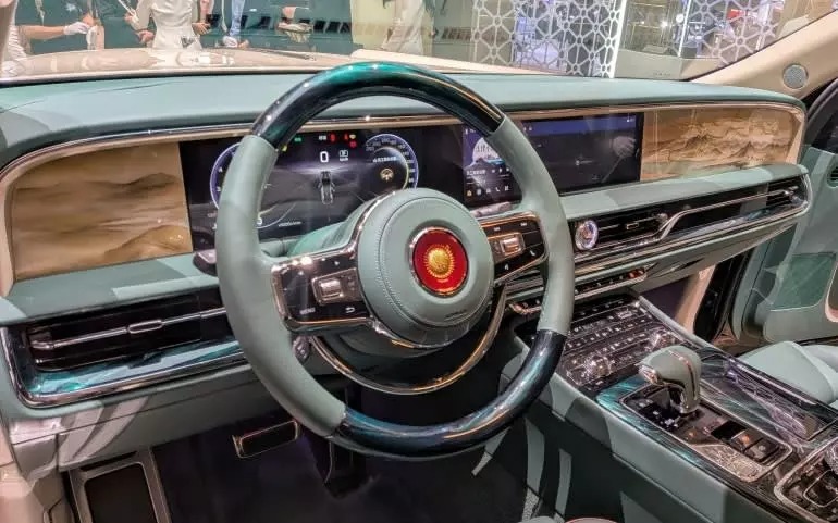 hongqi-golden-sunflower-guoli-2-71f5
