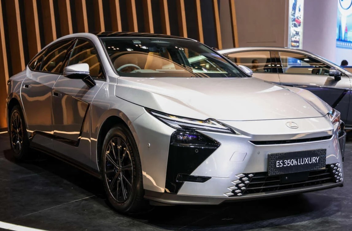 Lexus ES 2026 (2)