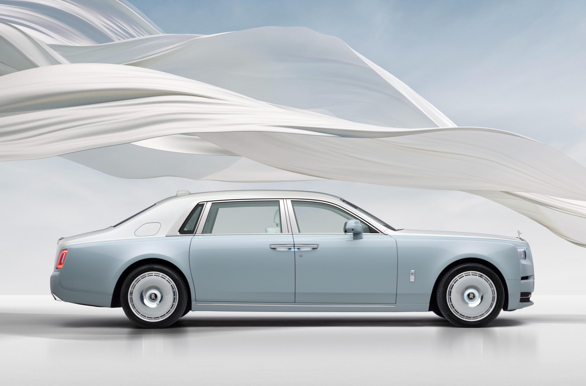 Rolls-Royce Phantom Scintilla Private Collection (2)