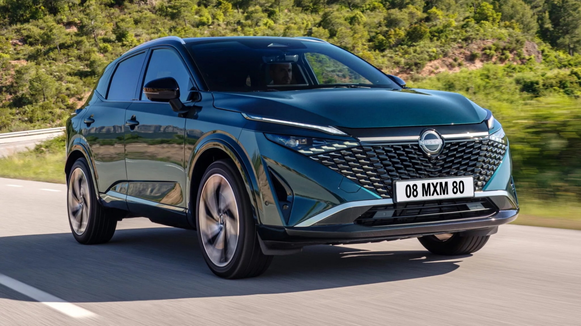 2025-Nissan-Qashqai-e-Power-7-copy-2048x1152