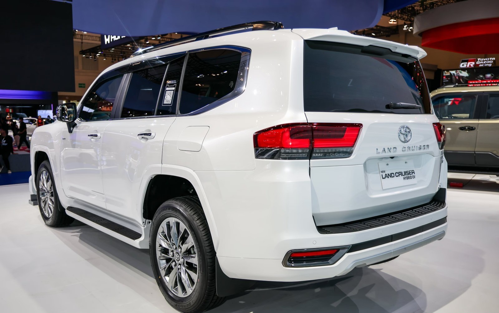 Toyota Land Cruiser Hybrid 2026 (3)