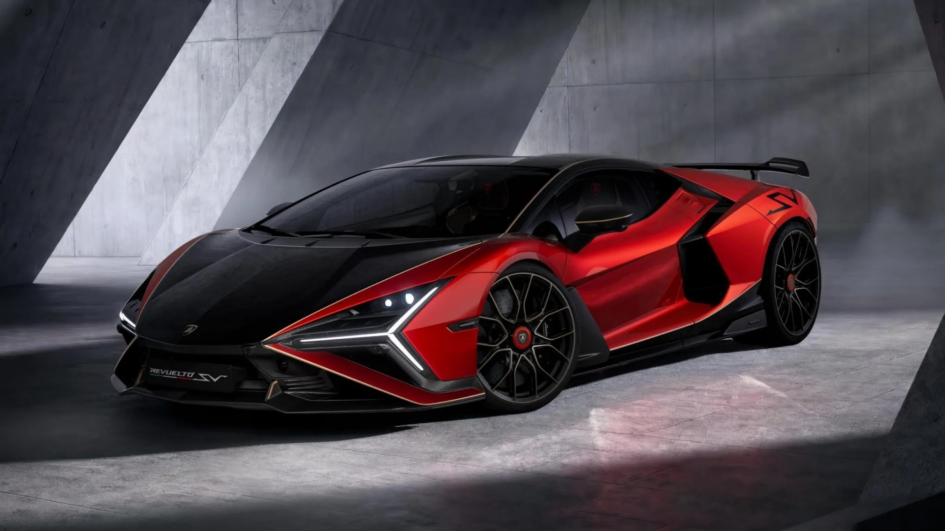 Lamborghini Revuelto SV