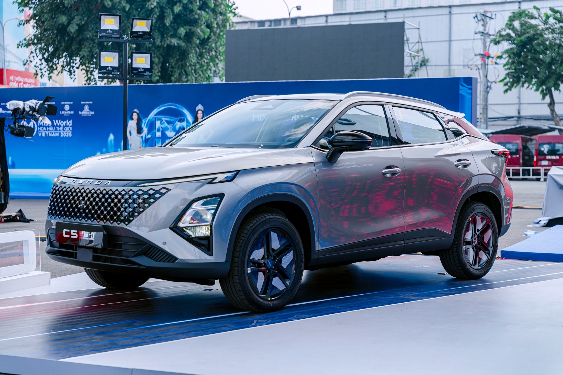 Omoda C5 SHS-H (8)
