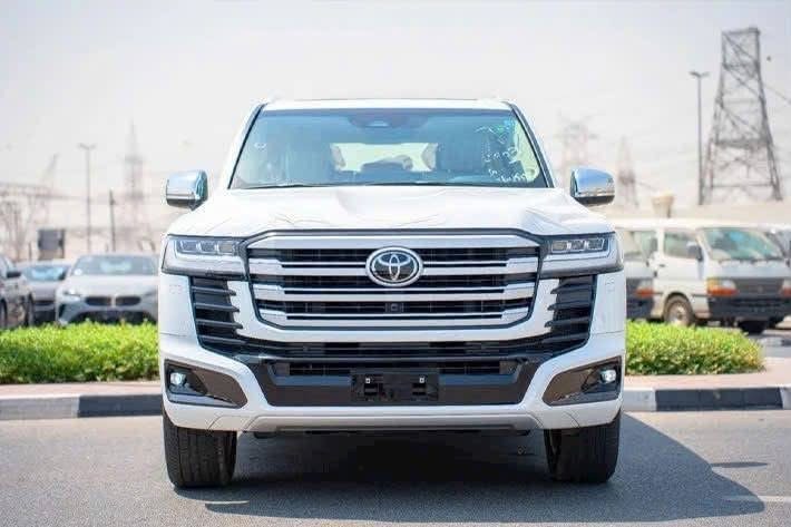 Toyota Land Cruiser hybrid (11)