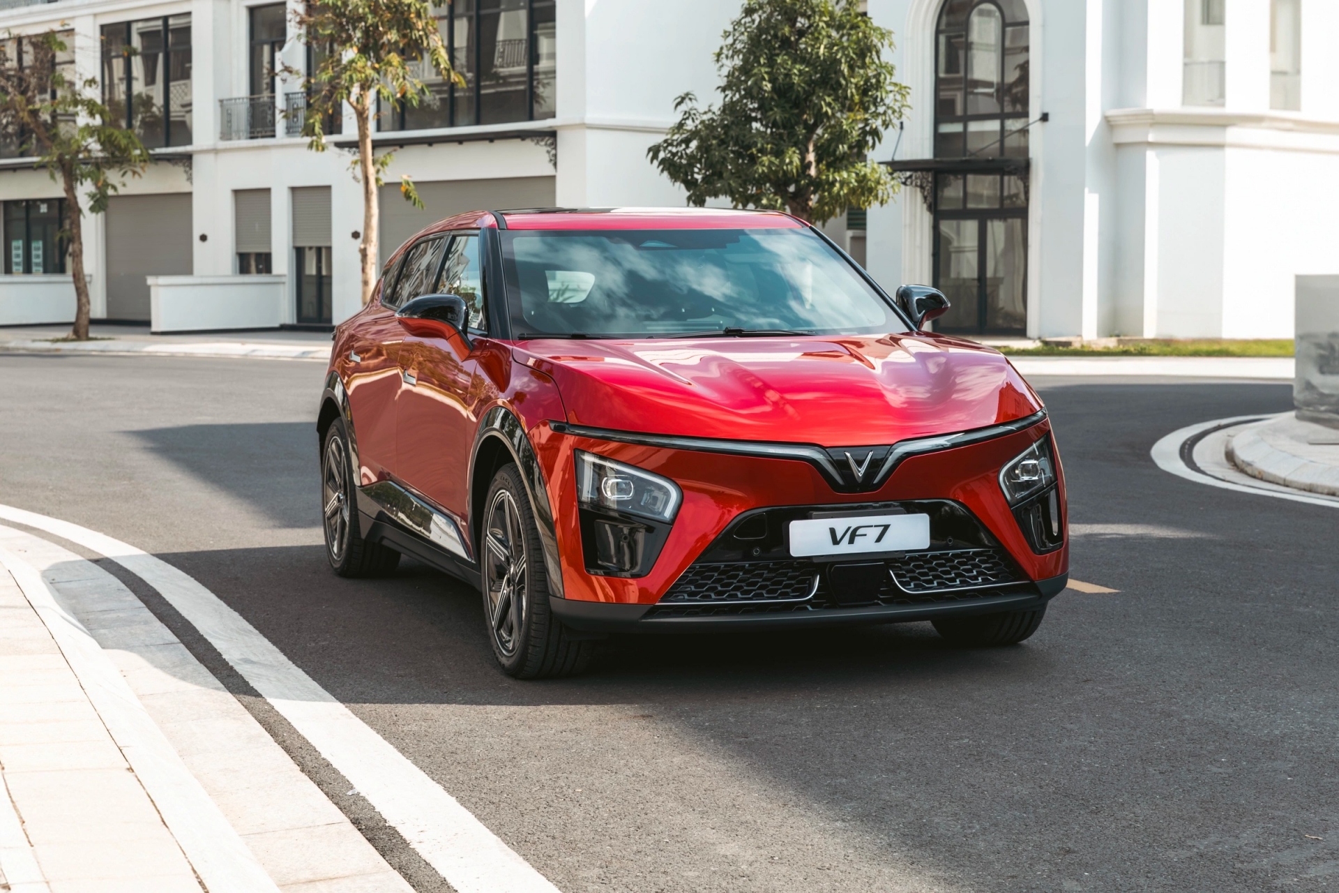 VinFast VF 7 (2)