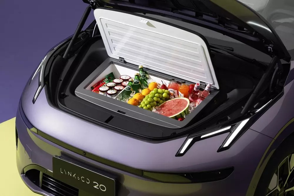 lynk-co-02-2027-7-f48c