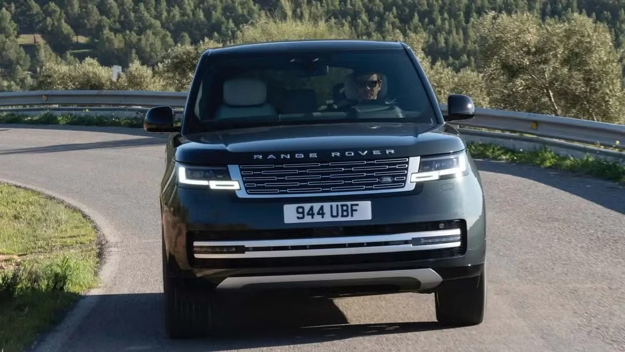 Range Rover Electric (5)