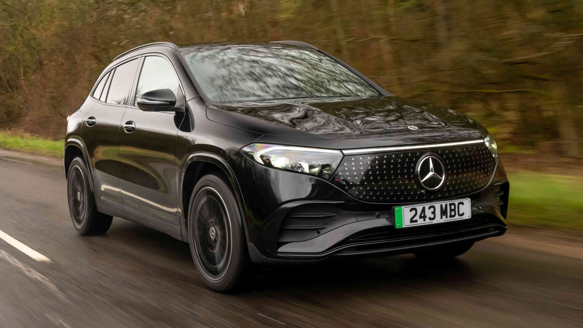 mercedes-eqa_optimized