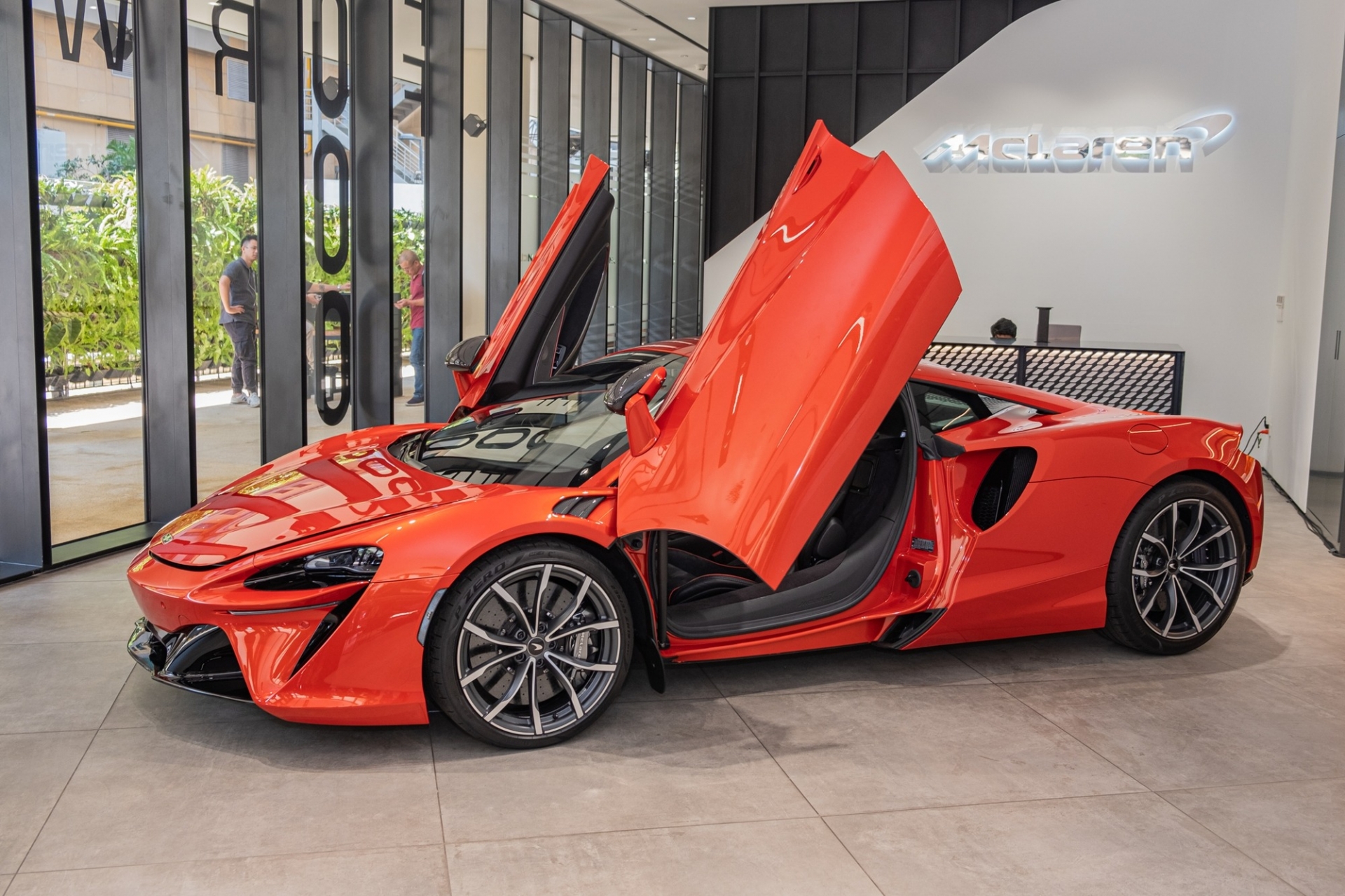 mclaren-artura