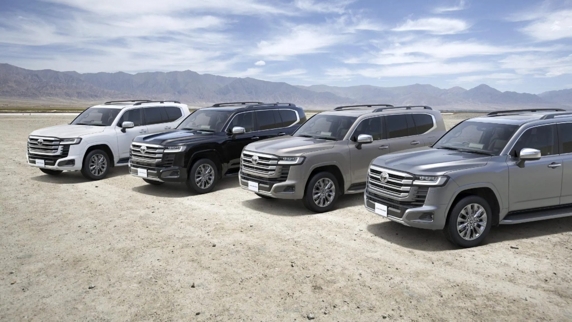 Toyota-Land-Cruiser-300-HEV-Japan-29-2048x1156