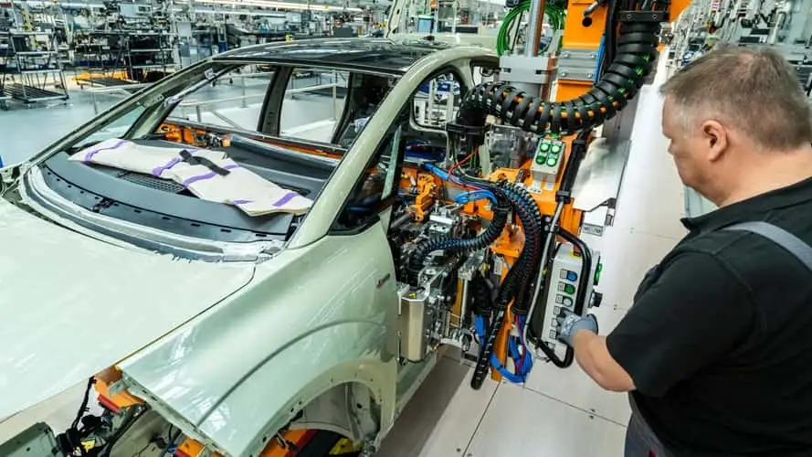 audi-a2-e-tron-production (2)