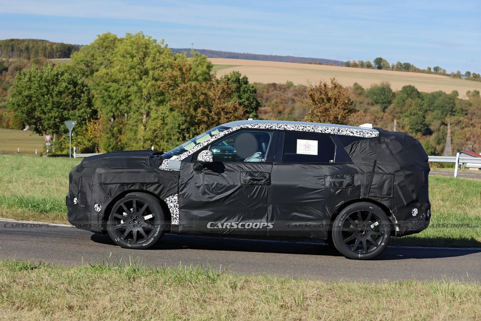 2027-Kia-Sportage-Prototype-Spy-Shots-11