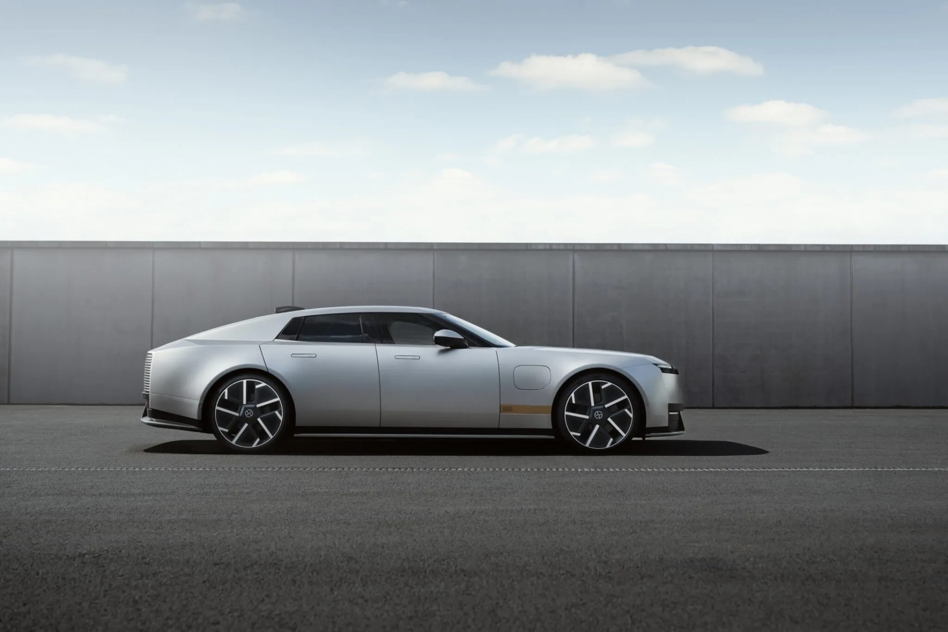 Jaguar-Type-01-New-14-2048x1366