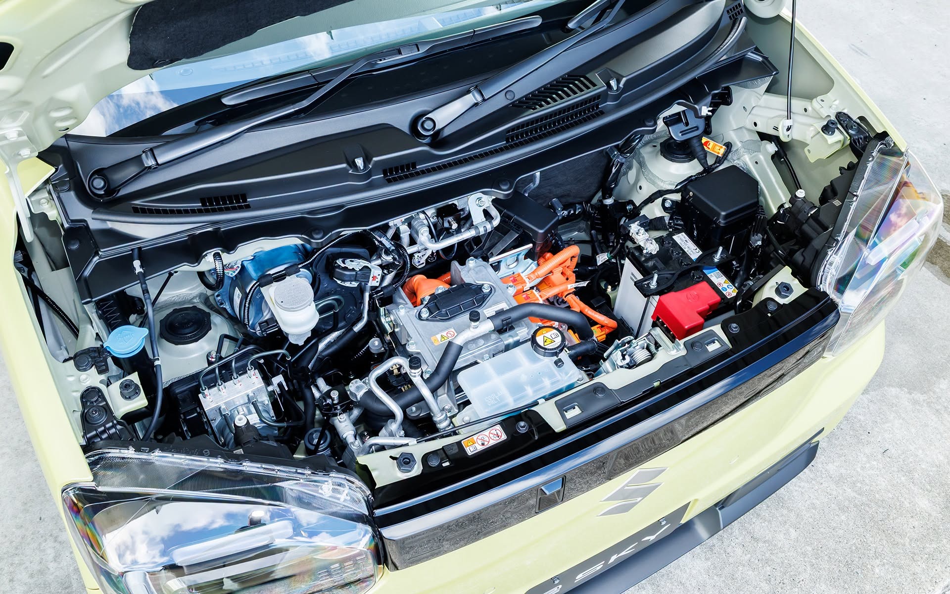 Suzuki eSky (4)