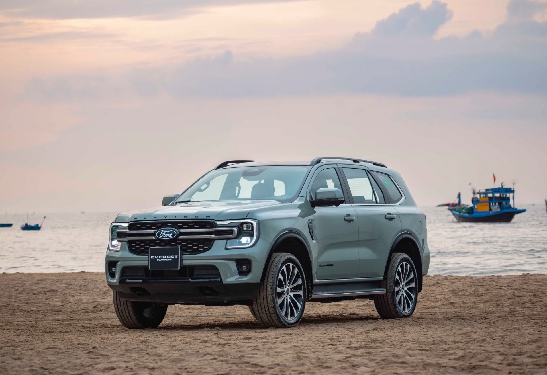 Ford Everest (3)