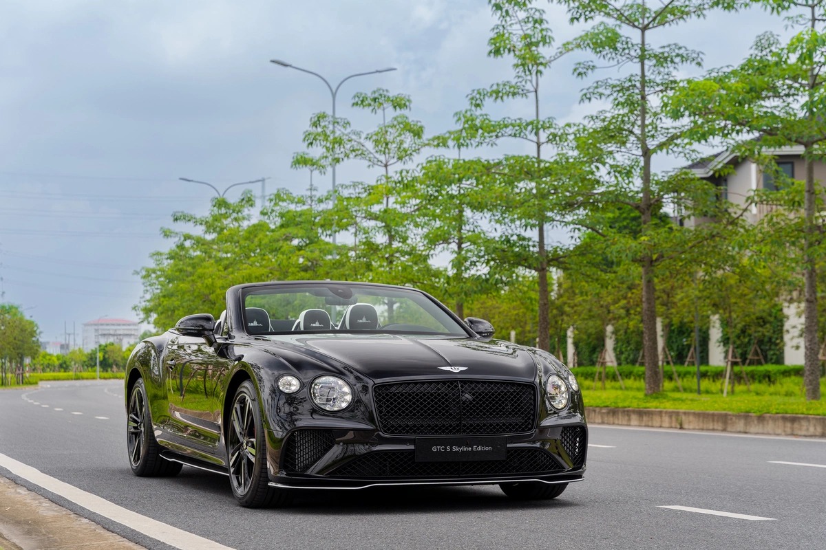 Bentley Continental GTC S Vietnam Skyline Edition