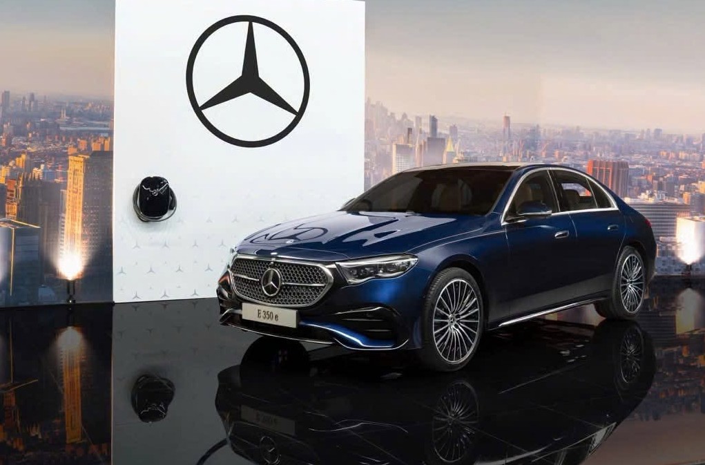 Mercedes-Benz E 350 e (2)