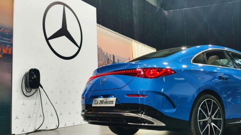 mercedes-benz-cla-200-electric-5-6ae317fe55cf8