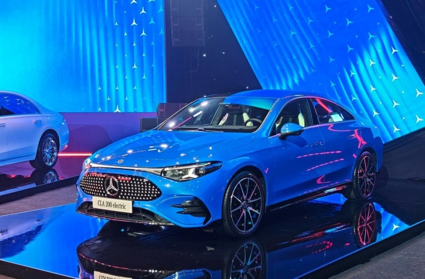 mercedes-benz-cla-200-electric-6ae317e3a5a12