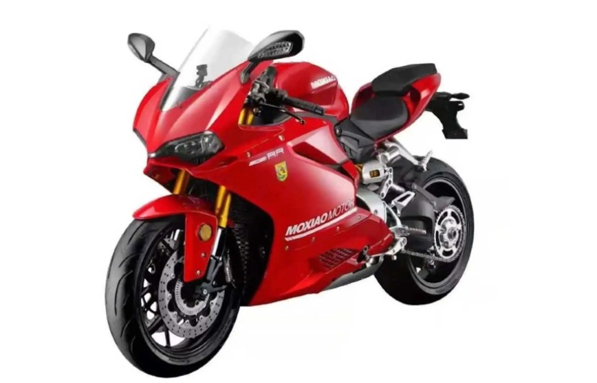 Kiểu dáng của Moxiao 500RR rất tương đồng với Ducati Panigale V4