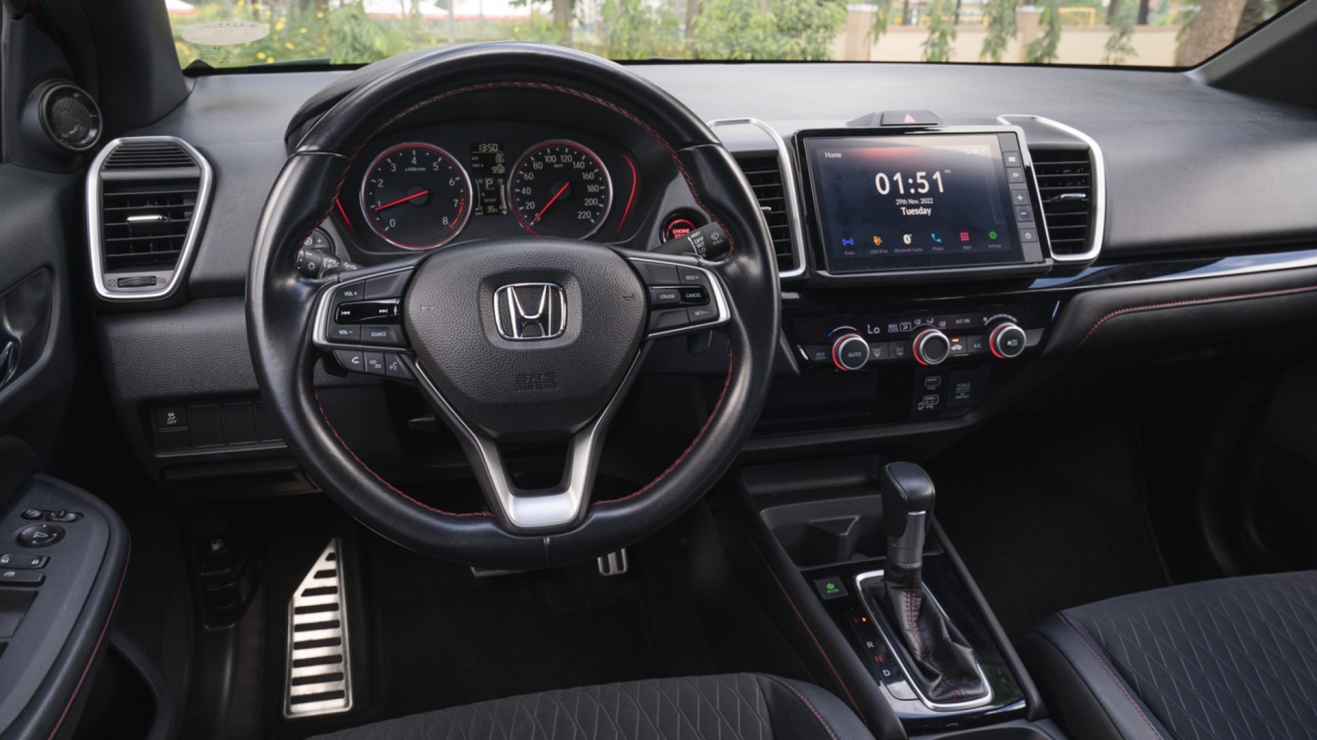 2021-Honda-City-RS-sedan-interior-dashboard-2048x1152