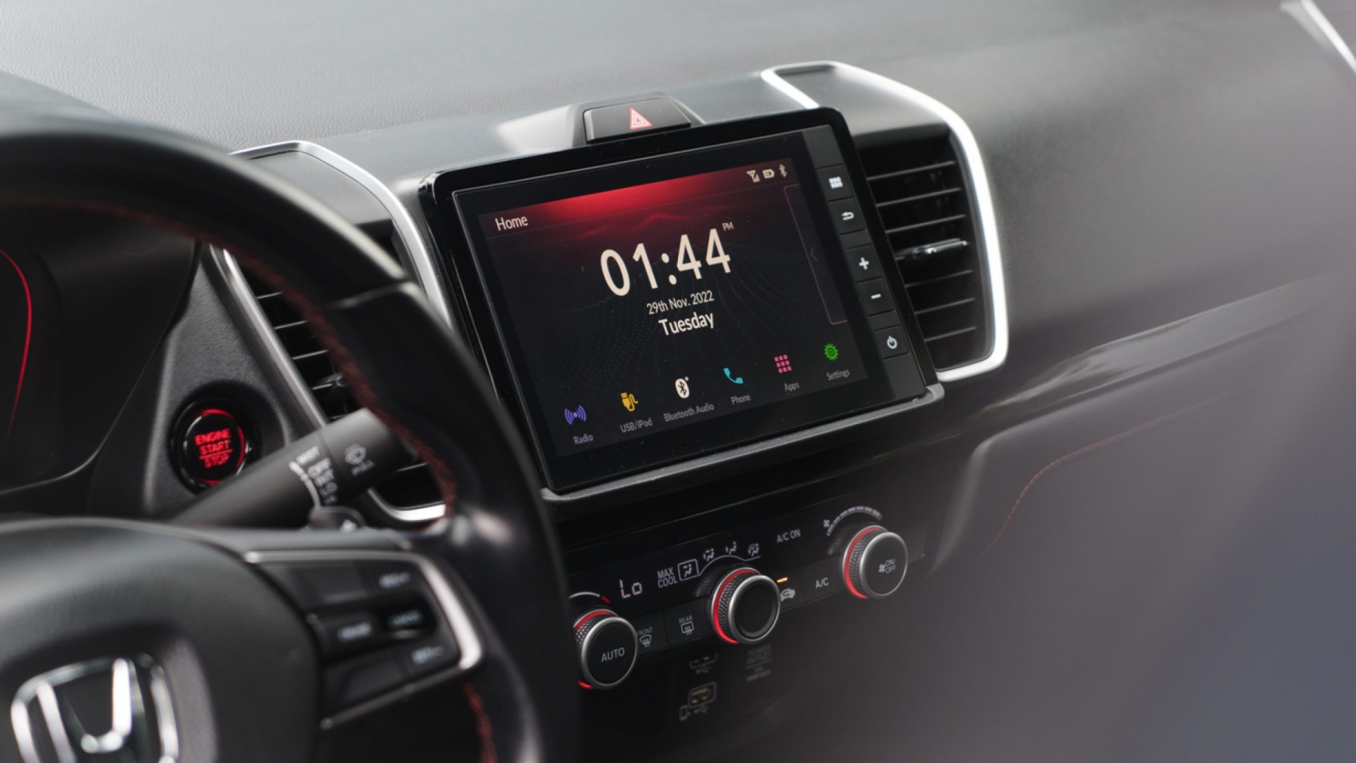 2021-Honda-City-RS-sedan-interior-head-unit-radio-2048x1152