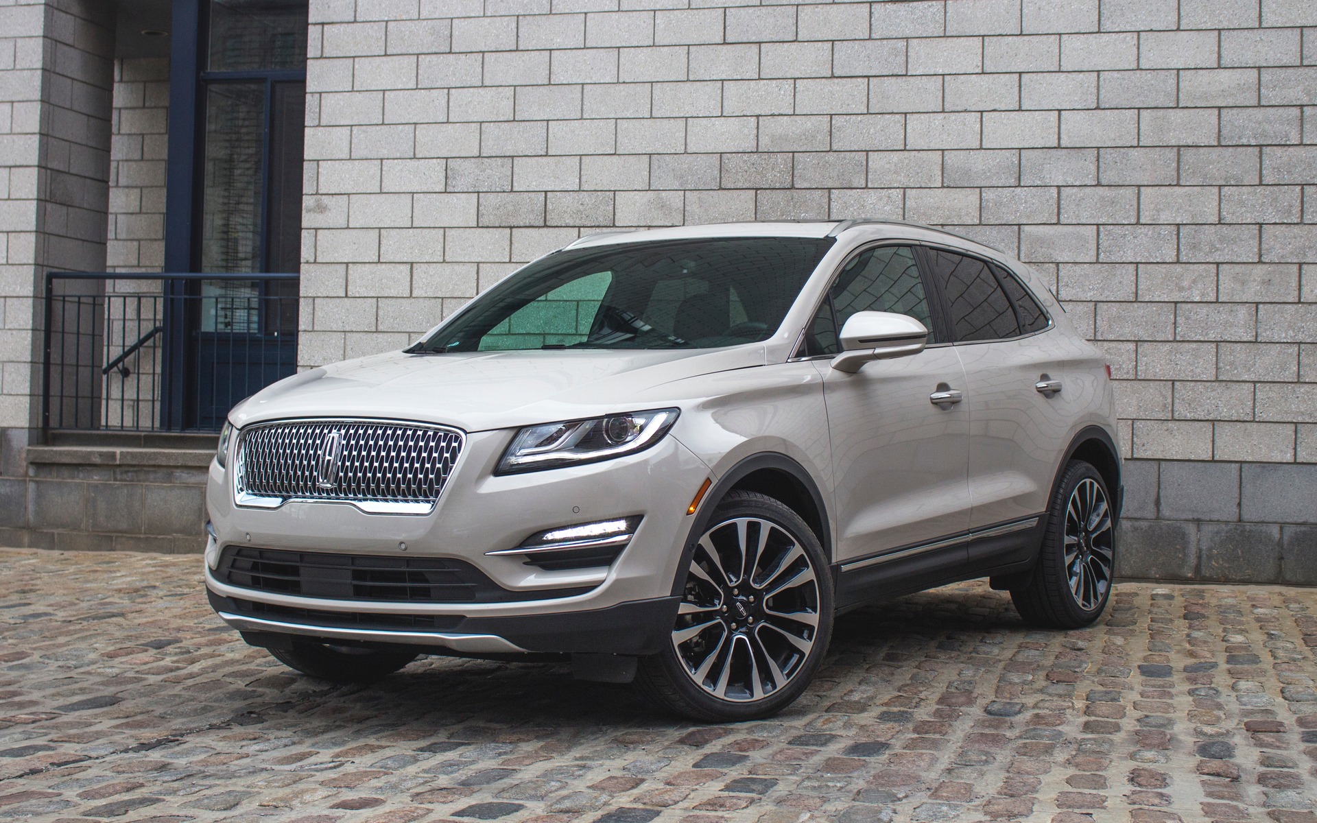 354649_2019_Lincoln_MKC