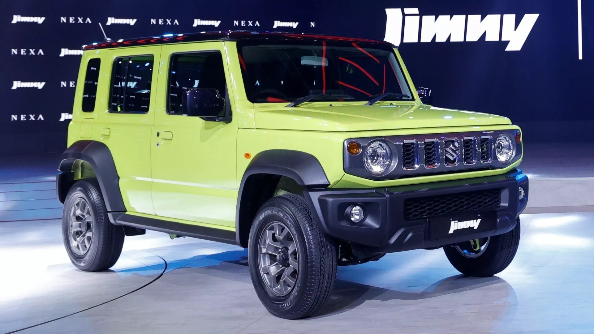 Tư vấn bán hàng nói rằng Suzuki Jimny sẽ được ra mắt tại Việt Nam trong năm 2023