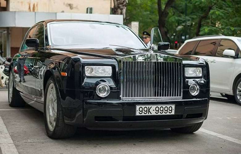 Biển số xe tứ quý 9999 trên xe ô tô Rolls - Royce