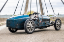 Ngỡ ngàng với chiếc 'siêu xe' Bugatti thành công nhất mọi thời đại