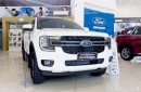 Ford Ranger vẫn là 'vua bán tải', Toyota Hilux bán vượt Mitsubishi Triton