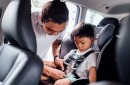 Từ năm 2026, tài xế chở trẻ dưới 10 tuổi ngồi ghế trước có thể bị phạt tới 1 triệu đồng