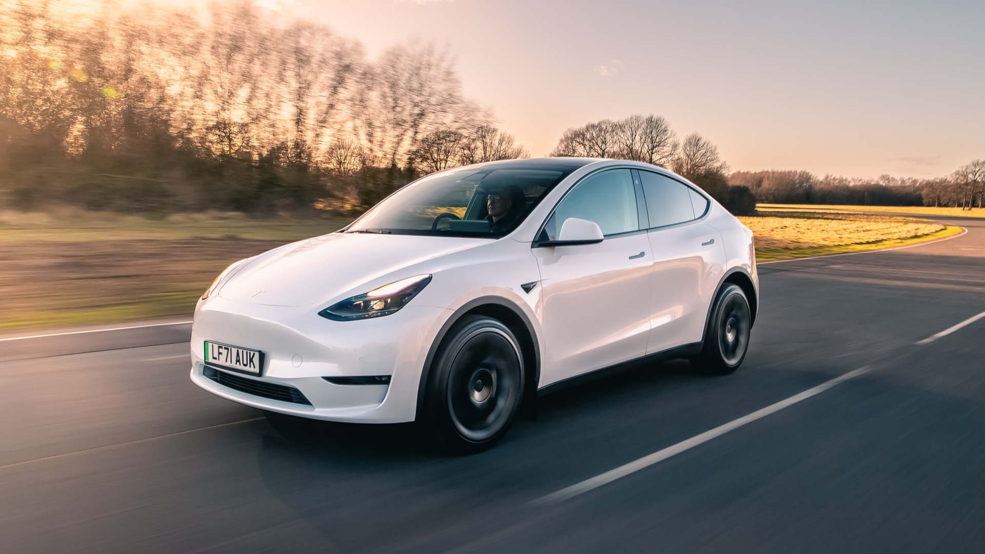 TopGear - Tesla Model Y - 003