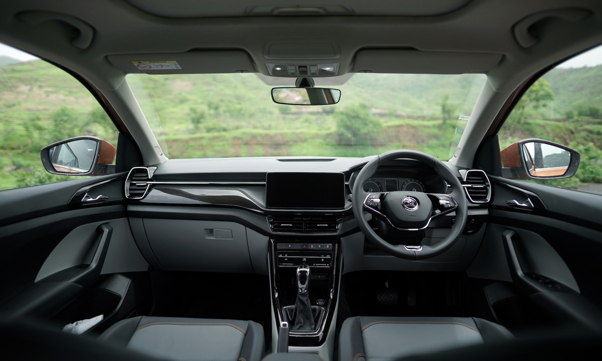 Khoang lái của Skoda Kushaq tại thị trường Ấn Độ