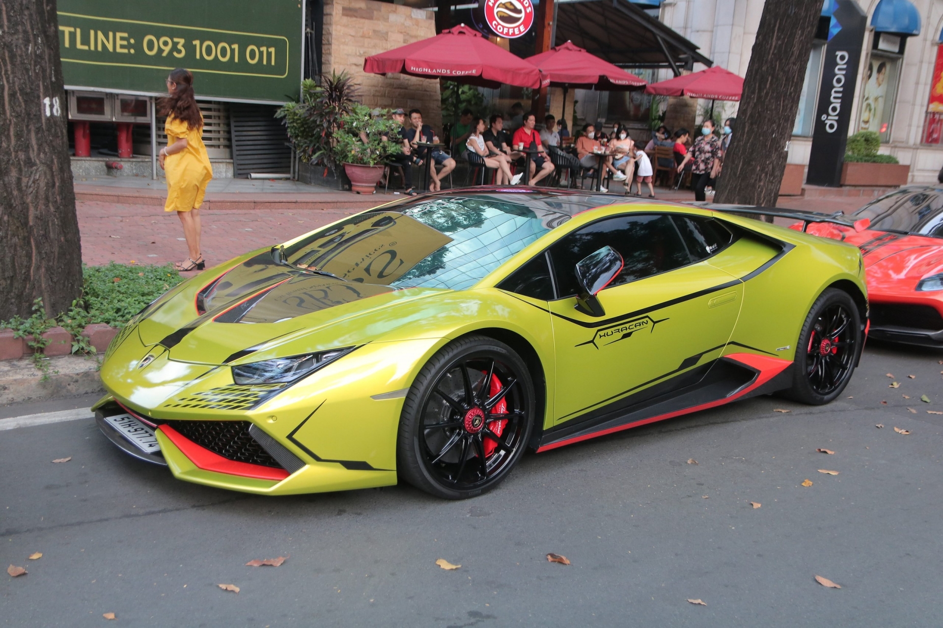 Lamborghini Huracan LP 610-4 (nguyên bản có màu đỏ)