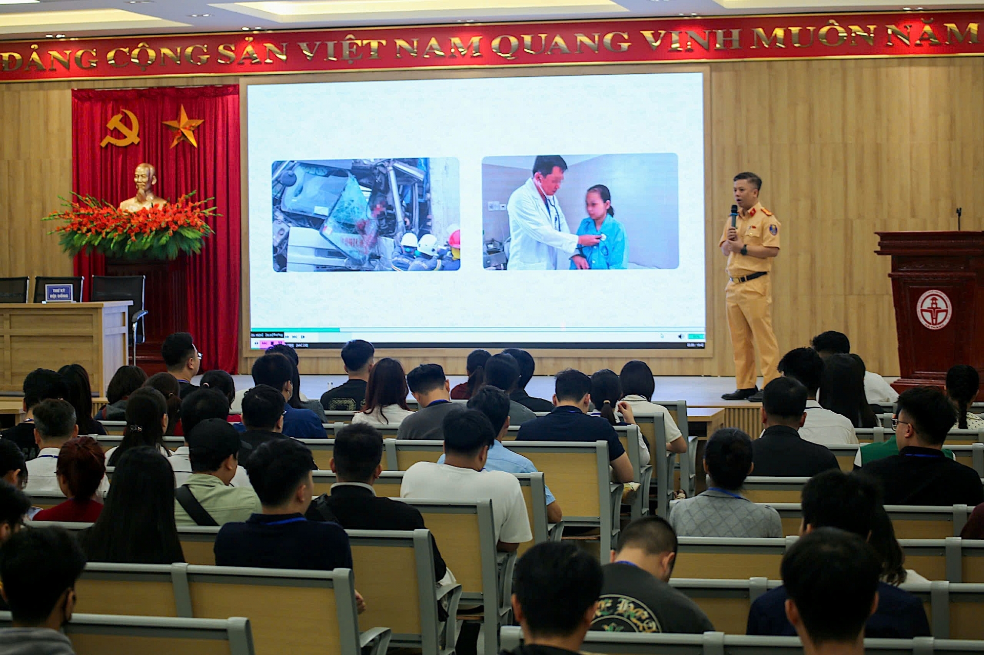 Bổ sung quy định mới: Thí sinh xem video tai nạn trước khi thi lái xe