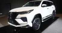 Toyota Fortuner 2021 lộ diện với bộ bodykit Modellistar hầm hố