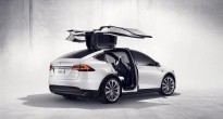 Tesla sẽ thu hồi 12.300 chiếc Model X bị lỗi trang trí nội thất