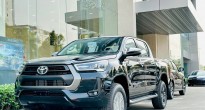 Cận cảnh Toyota Hilux 2023 tại các đại lý: Giá bán sẽ là rào cản lớn