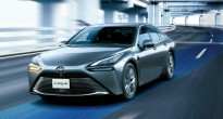 Toyota Mirai - Anh em song sinh Camry nâng cấp loạt công nghệ đáng chú ý