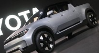 Toyota Hilux EV hé lộ thời điểm ra mắt, đối đầu Isuzu D-Max Electric