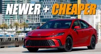 Nghịch lý Toyota Camry đời mới 'rẻ hơn' xe đã qua sử dụng