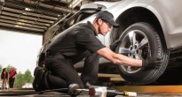 Thời điểm cần thay thế lốp ô tô mà không phải bác tài nào cũng biết?