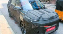 MPV 7 chỗ Kia Caren rò rỉ thông tin bản nâng cấp khi chạy thử trên phố
