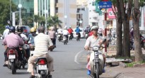 Người tham gia giao thông dễ bị phạt tới hơn 10 triệu đồng vì thói quen 'tiện đường' này